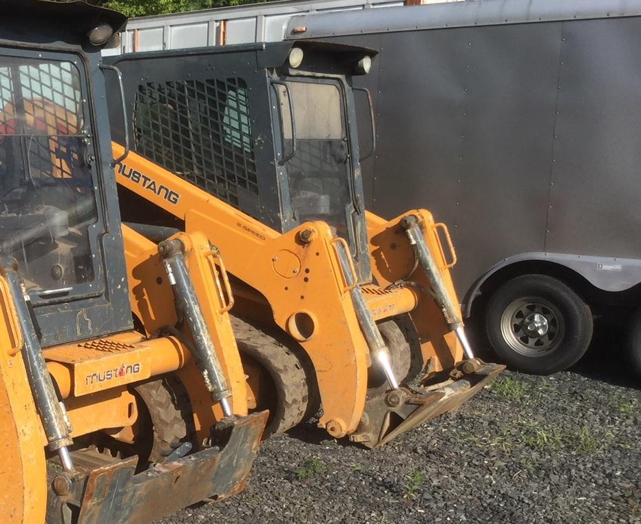  2016 Mustang 2100RT Compact Track Loaders