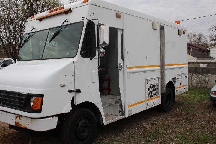  2005 Freightliner MT55 Utility Truck